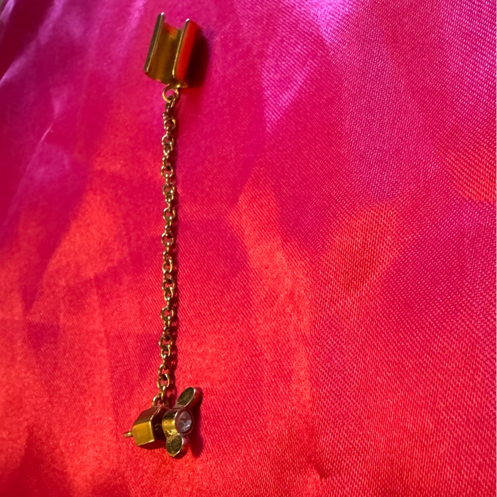 Gold ear cuff - Picture 3 of 6